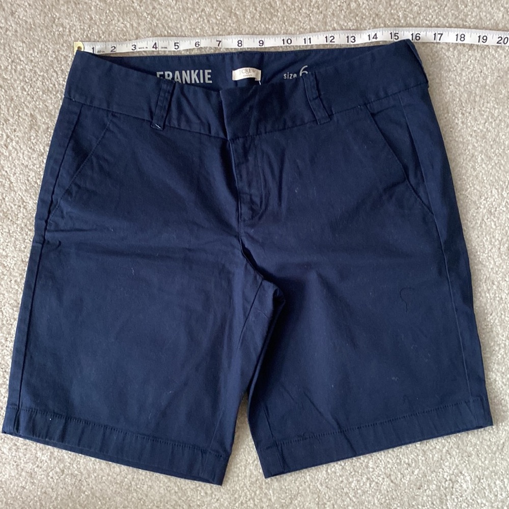 J. Crew Frankie navy shorts size 6. NWT. - Picture 3 of 5